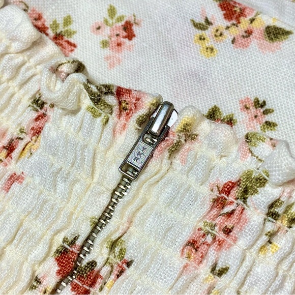 Reformation | Ava Ruffle Linen Mini Dress - Picture 6 of 15